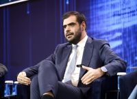 Ο Μαρινάκης βάζει φρένο στην ανθρωποφαγία: «Ο Μητσοτάκης θα αποφασίσει – Εκλογές στην ώρα τους»