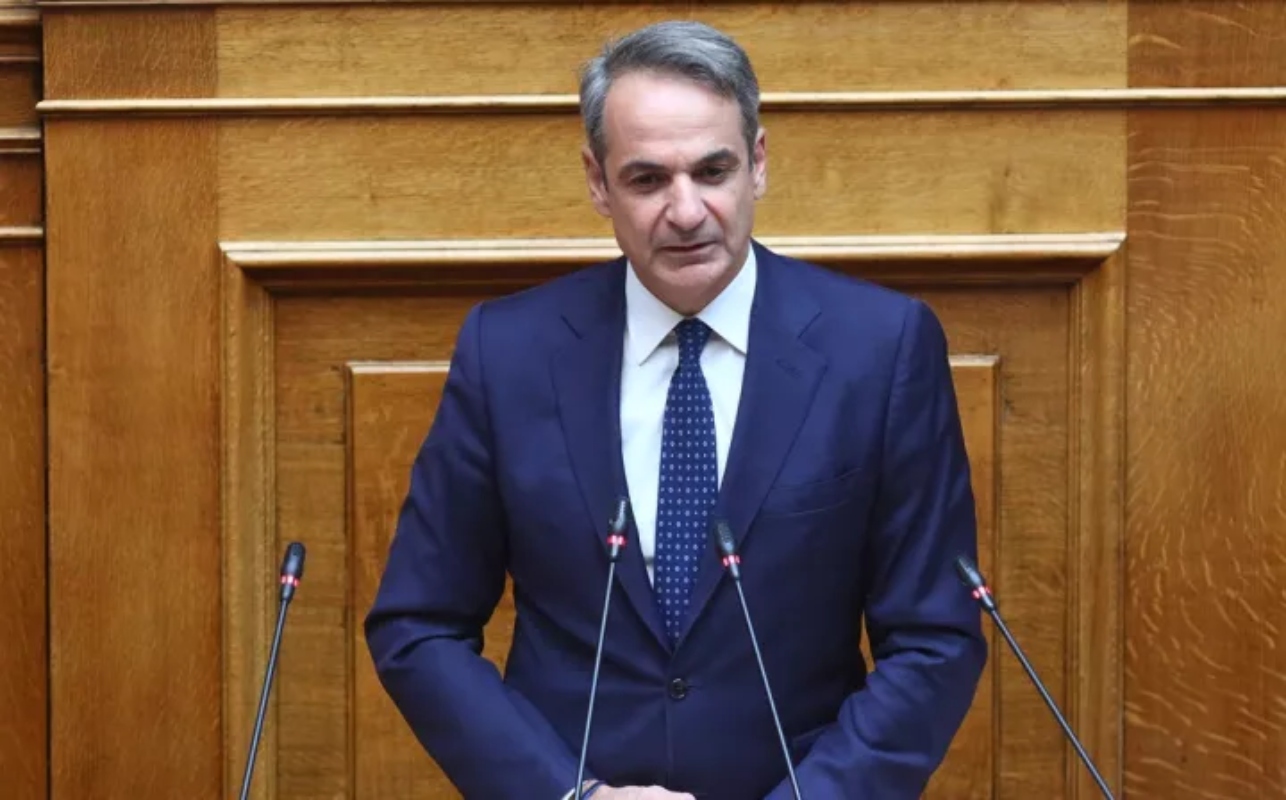 Μητσοτάκης στη Βουλή: «Φυγή προς τα εμπρός» ή πολιτική αντεπίθεση στη σκιά σκανδάλων;