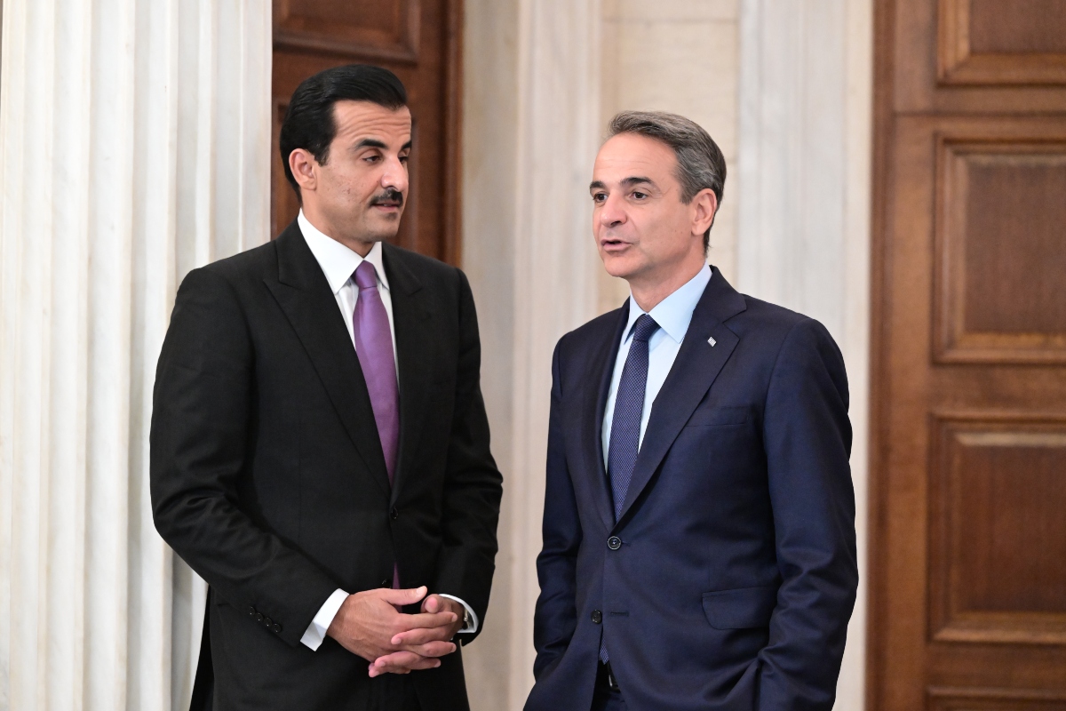 Μητσοτάκης–Εμίρης Κατάρ: Επενδυτικό «μπαράζ» άνω του 1 δισ. και γεωπολιτικό παρασκήνιο