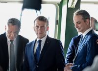 Το χειρόγραφο μήνυμα Μακρόν στη φρεγάτα “Κίμων”: “Ενωμένοι στο όνομα της φιλίας και των κοινών σχεδίων”