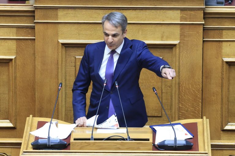Πολιτική θύελλα στη Βουλή: Σκληρή επίθεση Μητσοτάκη για «τοξικό βούρκο» και στο φόντο η υγεία Μυλωνάκη