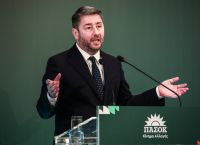 «Μονόδρομος η ανατροπή» – Ο Ανδρουλάκης σηκώνει το γάντι, Βαρδακαστάνης στο τιμόνι του ΠΑΣΟΚ