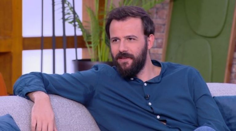 Νίκος Γκέλια: Η πρώτη μου δουλειά ήρθε ακριβώς επειδή ήμουν Αλβανός μετανάστης