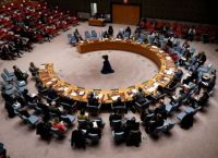 ΟΗΕ: Ρωσία, Κίνα και Γαλλία «παγώνουν» στρατιωτική λύση για τα Στενά του Ορμούζ