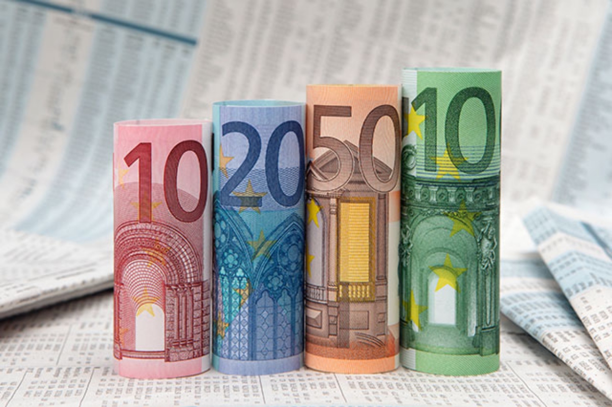 Χρέη άνω των 35 δισ. ευρώ που δεν μπορεί να εισπράξει «σβήνει» η εφορία