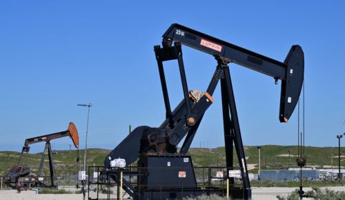 Πετρέλαιο πάνω από $110, Τραμπ Απειλεί και οι Αγορές Τρέμουν — Ο Πόλεμος Ιράν Πυροδοτεί Ενεργειακή Κρίση