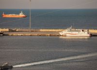 Όμηρος το Ορμούζ: Αγώνας δρόμου για να «σπάσει» ο ενεργειακός έλεγχος του Ιράν