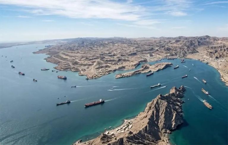 Μέση Ανατολή: «Τα Στενά του Ορμούζ δεν θα ανοίξουν» – Ναυάγιο συνομιλιών ΗΠΑ–Ιράν και κλιμάκωση απειλών