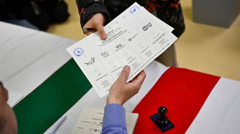 Εκλογές Ουγγαρία: Έκλεισαν οι κάλπες – Ρεκόρ συμμετοχής με 77,8%, πιθανή ήττα Όρμπαν δείχνουν οι εκτιμήσεις