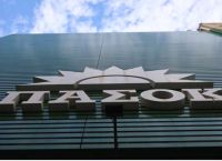 ΠΑΣΟΚ κατά Μαξίμου: «Ρουσφέτι Λαζαρίδη» και εσωτερικοί τριγμοί στη ΝΔ