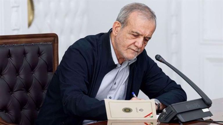 Πεζεσκιάν: «Οι ΗΠΑ Πολεμούν για Παγκόσμια Στρατιωτική Κυριαρχία και για το Ισραήλ»