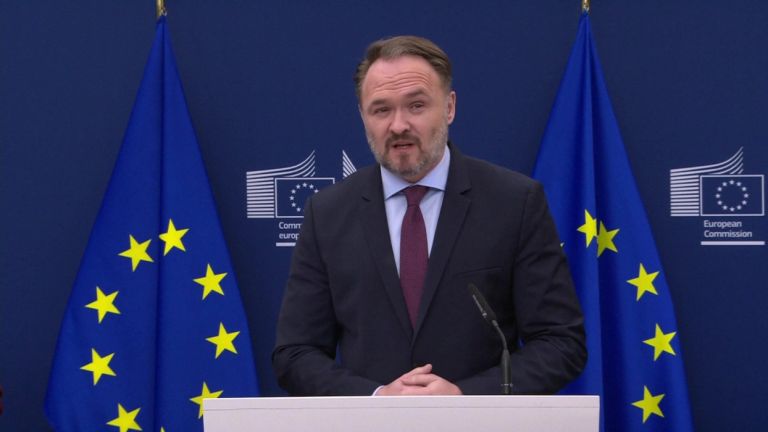 ΕΕ σε πορεία «ενεργειακής έκτακτης ανάγκης»: Δελτίο καυσίμων και «μακροχρόνιο σοκ» στο τραπέζι