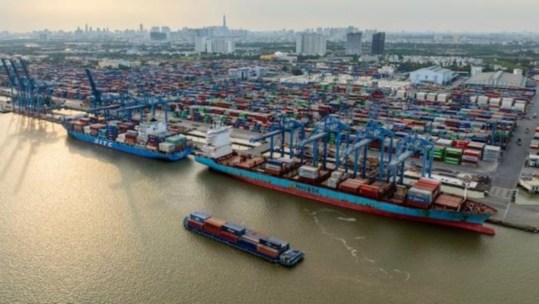 Global Shipping in Turmoil: Hormuz, Red Sea & Asia in a Rising Geopolitical Storm