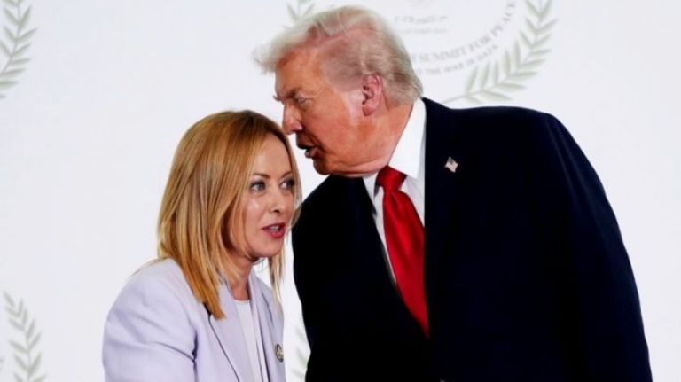 Μελόνι: Απαράδεκτες οι δηλώσεις Τραμπ για τον Πάπα Λέοντα