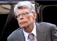 Η «πρόβλεψη» του Στίβεν Κινγκ για τον Τραμπ: «Θα δούμε στους επόμενους 12-16 μήνες»