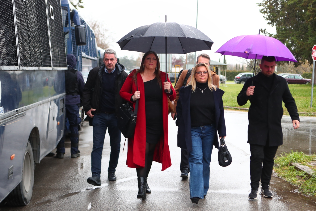 Κωνσταντοπούλου για Τέμπη: «Με σκυμμένο κεφάλι έπρεπε να είναι εδώ όσοι σκότωσαν τα παιδιά»