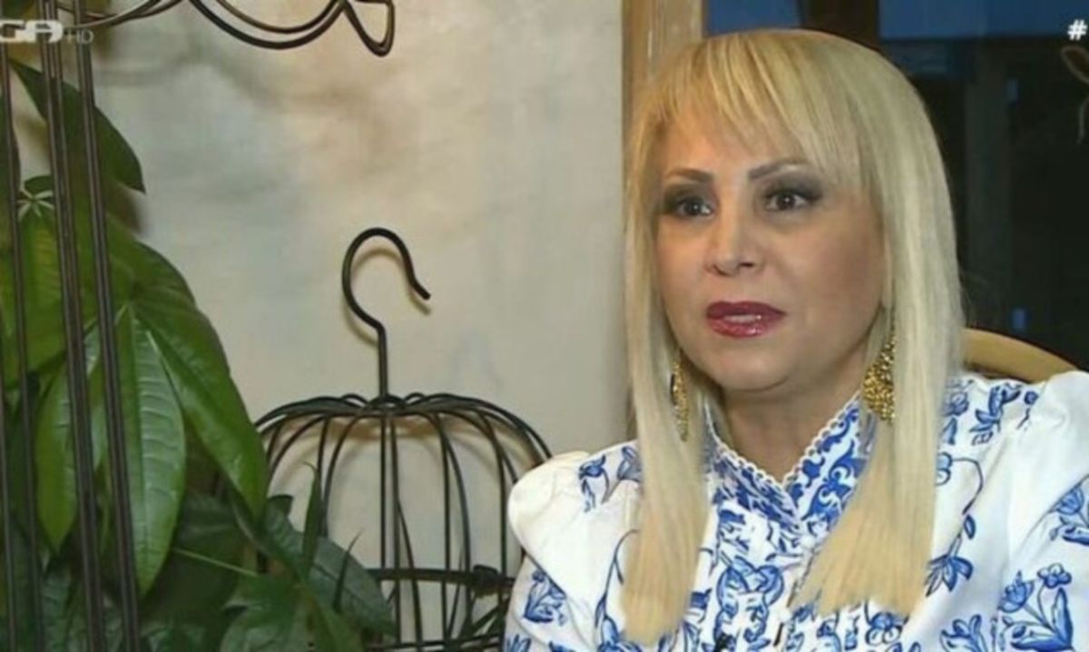 Η Τέτα Καμπουρέλη σοκάρει: “Υπήρχε τρίτο πρόσωπο στον γάμο μου – Το έμαθα από την τηλεόραση”