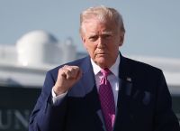 Η “εύθραυστη ειρήνη” Τραμπ–Ιράν: παράταση εκεχειρίας, αποκλεισμός λιμανιών και παγκόσμιο σοκ ενέργειας