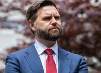 «Ο Πάπας να προσέχει τη θεολογία»: Σύγκρουση Τραμπ–Βατικανού με γεωπολιτικές προεκτάσεις