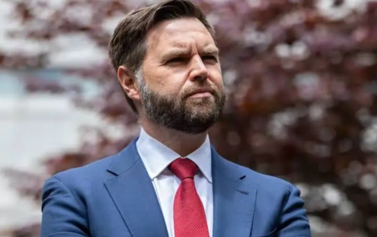 «Ο Πάπας να προσέχει τη θεολογία»: Σύγκρουση Τραμπ–Βατικανού με γεωπολιτικές προεκτάσεις