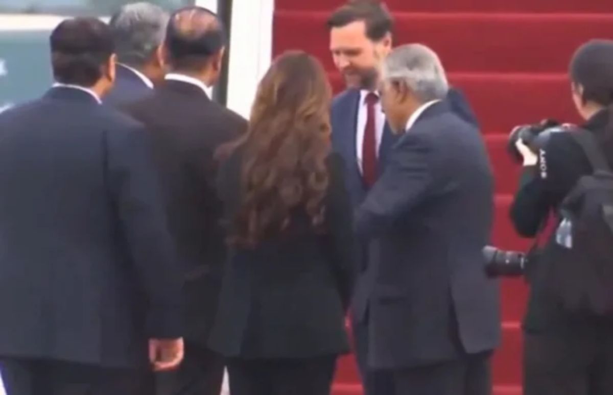 Στο Πακιστάν ο αντιπρόεδρος των ΗΠΑ: Διαπραγμάτευση ή ύστατο τελεσίγραφο προς το Ιράν;