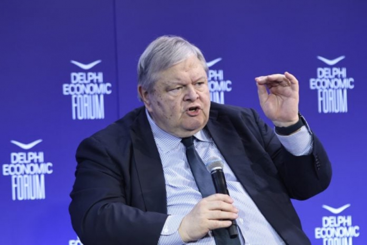 “ΒΟΜΒΑ Βενιζέλου στους Δελφούς: «Θεσμικά δυστυχήματα» ΟΠΕΚΕΠΕ – Σφοδρή επίθεση σε κυβέρνηση και θεσμούς!”