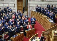 Καζάνι που βράζει η ΚΟ της ΝΔ: ΟΠΕΚΕΠΕ, ανασχηματισμός και ρήγματα με το Μαξίμου