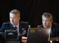 Διάσωση-θρίλερ στο Ιράν: Οι ΗΠΑ «αρπάζουν» τον δεύτερο πιλότο του F-15 μέσα από εχθρικό έδαφος