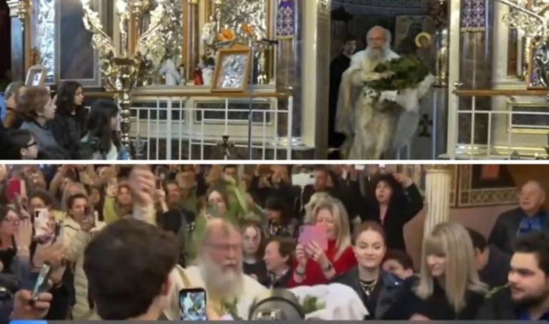 Πάσχα: Εντυπωσιακή η πρώτη Ανάσταση στη Χίο – Έκλεψε τις εντυπώσεις και φέτος ο «ιπτάμενος» ιερέας