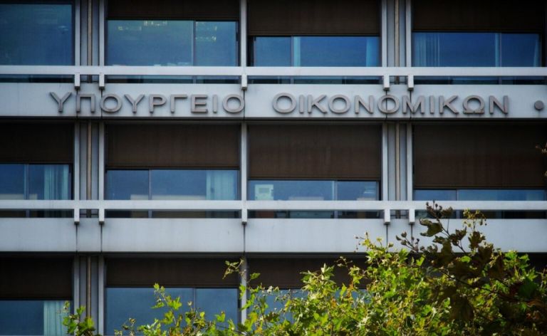 ΥΠΟΙΚ: Ο κ. Τσίπρας εμφανίζεται σαν πυροσβέστης στη φωτιά που ο ίδιος άναψε