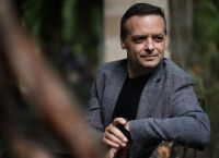 «Δεν είμαστε Ντουμπάι»: Στο όριο η Αθήνα – Φρένο σε Airbnb και νέο μοντέλο τουρισμού