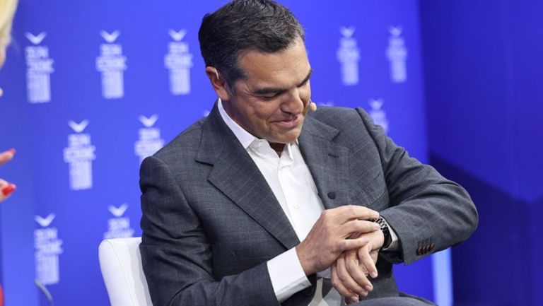 ΤΣΙΠΡΑΣ ΜΕ ΜΠΑΛΑ ΜΠΑΡΤΣΕΛΟΝΑ: «Μπλε της πατρίδας, κόκκινο των αγώνων» για το νέο κόμμα