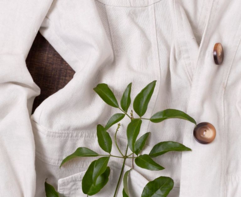 Η μόδα αφήνει πίσω το sustainability και πουλά πλέον… wellness
