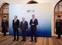 Μητσοτάκης–Αμπντάλα–Χριστοδουλίδης: Ανησυχία για Μέση Ανατολή – Μήνυμα ισχύος από Αμμάν