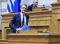 ΝΔ: Συνταγματική αναθεώρηση, βουλευτές και «επιτελικό κράτος» στο επίκεντρο