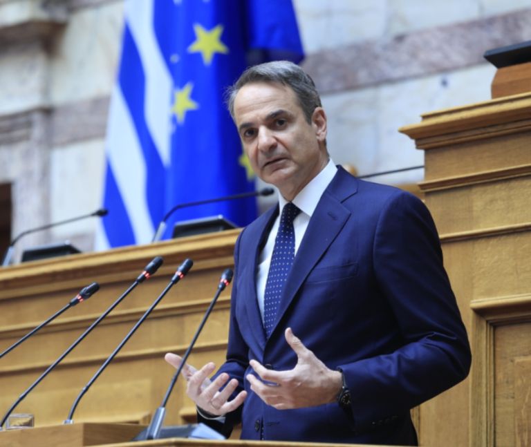 Μητσοτάκης: «Όχι στη μίζερη εσωστρέφεια» – Βουλή, αναθεώρηση και πολιτική σύγκρουση