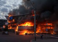 Μαζική επίθεση στο Κίεβο: Ο Ζελένσκι καταγγέλλει χρήση πυραύλου Ορέσνικ