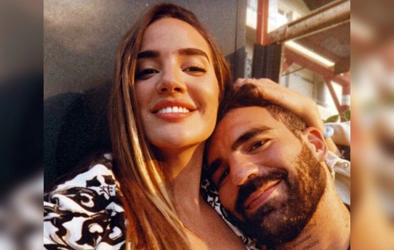 «Φούντωσαν» οι φήμες! Το παθιασμένο φιλί του Δημήτρη Αλεξάνδρου και της Ρίας Ελληνίδου που συζητούν όλοι