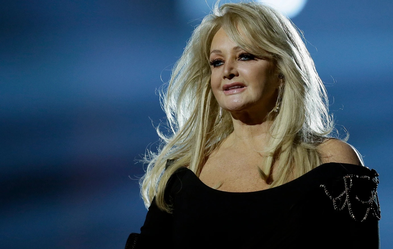 Bonnie Tyler: Σε τεχνητό κώμα η παγκόσμια σταρ – Κρίσιμες ώρες στην εντατική για την 74χρονη τραγουδίστρια