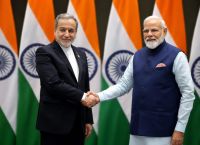 Το Ιράν στρέφεται προς την Ινδία: Συνάντηση Αραγτσί – Μόντι εν μέσω πολέμου