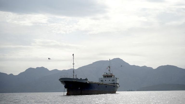 Στενά του Ορμούζ: 913 πλοία παραμένουν εγκλωβισμένα στον Περσικό Κόλπο