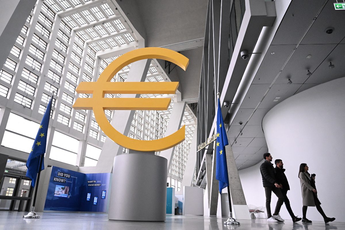 ΣΟΚ ΣΤΗΝ ΕΥΡΩΠΗ: Ο Πόλεμος με το Ιράν Ξυπνά Εφιάλτη Νέας Οικονομικής Κρίσης