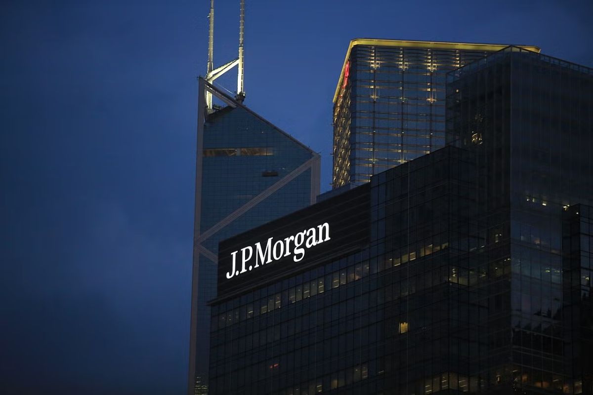 Morgan Stanley: «Ψήφος εμπιστοσύνης» στην Ελλάδα – Οι μετοχές που ξεχωρίζει για τον Αύγουστο