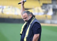 Ηλιόπουλος στους οπαδούς της ΑΕΚ: «Σταματούν τα συνθήματα για τις μάνες – Είναι ιερά σύμβολα»