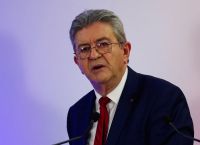 Γαλλία: Ο Μελανσόν ανοίγει νωρίς τη μάχη για τις προεδρικές εκλογές του 2027
