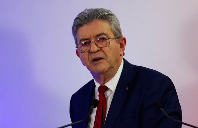 Γαλλία: Ο Μελανσόν ανοίγει νωρίς τη μάχη για τις προεδρικές εκλογές του 2027