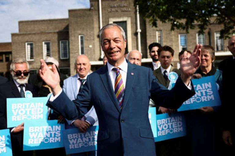 Η Βρετανία του Φάρατζ: Πώς το Reform UK διέλυσε το παλιό πολιτικό σύστημα