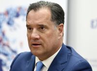 Άδωνις vs Καρυστιανού: “Η πολιτική δεν είναι πρόσκληση συμμετοχής από το Facebook”