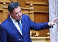 Άδωνις Βουλή: «Φτιάχνουμε νέα αρχιτεκτονική στη φαρμακευτική δαπάνη–δεν γίνεται να λέμε απλώς “βάλε λεφτά”»
