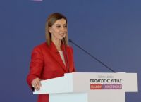 Ειρήνη Αγαπηδάκη: Παγιδευμένοι» στην οθόνη 3 στους 4 νέους κάνουν doomscrolling